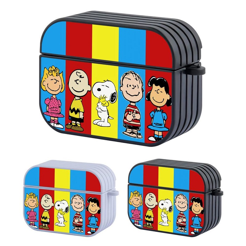 Snoopy The Family Photoshoot Hard Plastic Case Cover For Apple Airpods Pro
